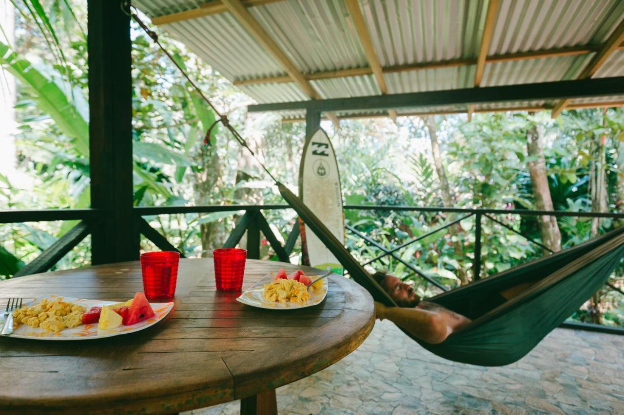 Red Frog Bungalows Surf Resort Bastimentos Ngoại thất bức ảnh